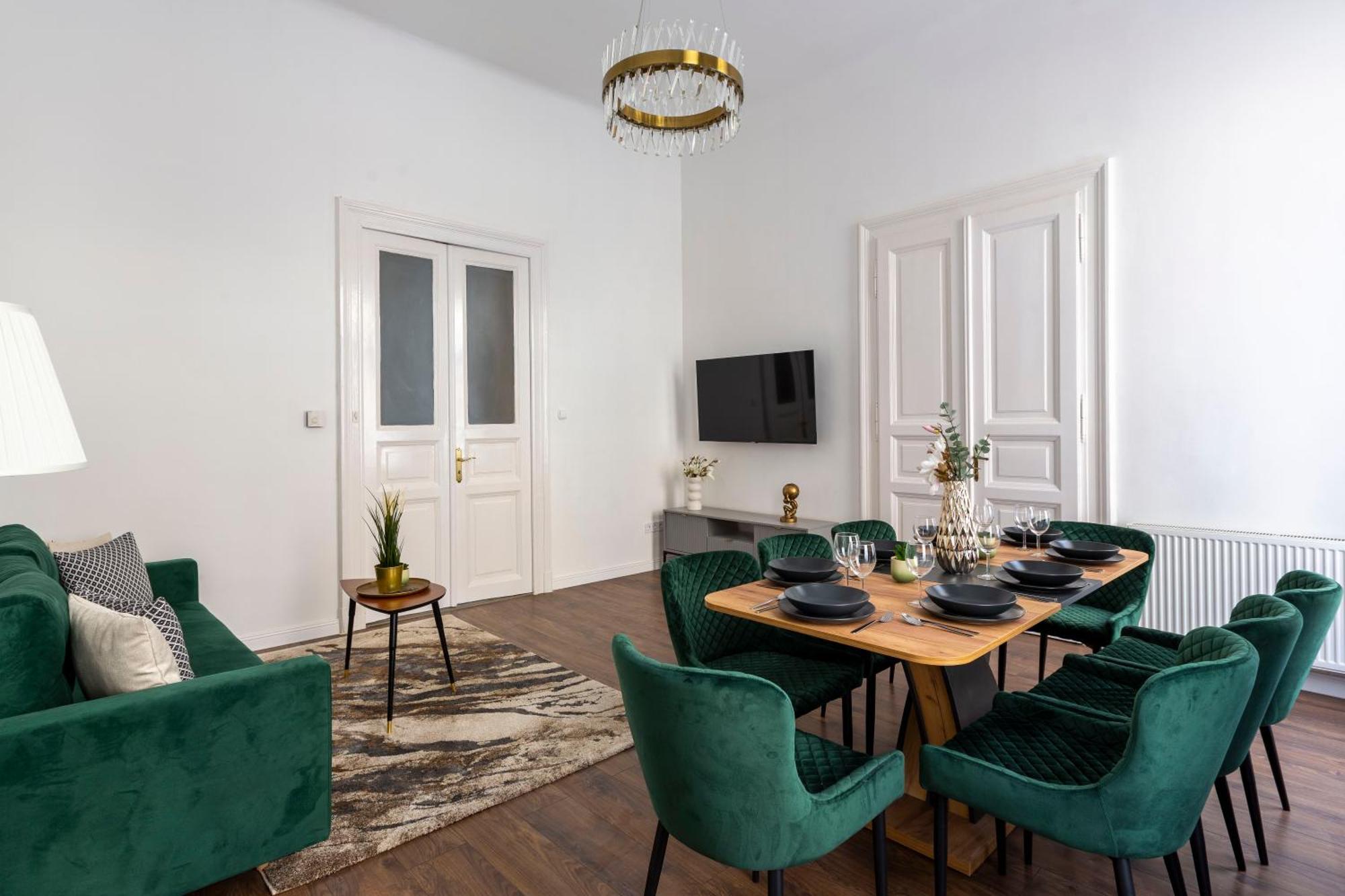Luxurious Prestige Residence Next To The New York Cafe Budapesta Exterior foto