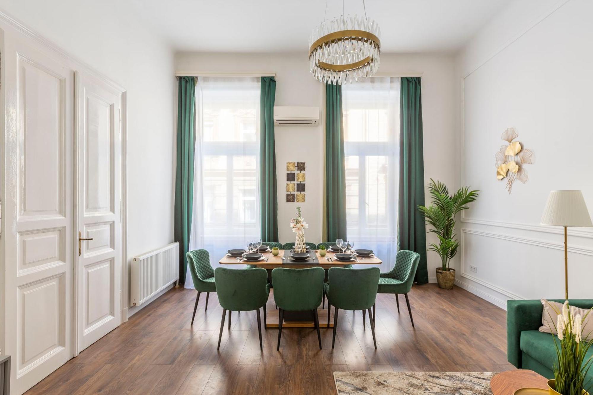 Luxurious Prestige Residence Next To The New York Cafe Budapesta Exterior foto